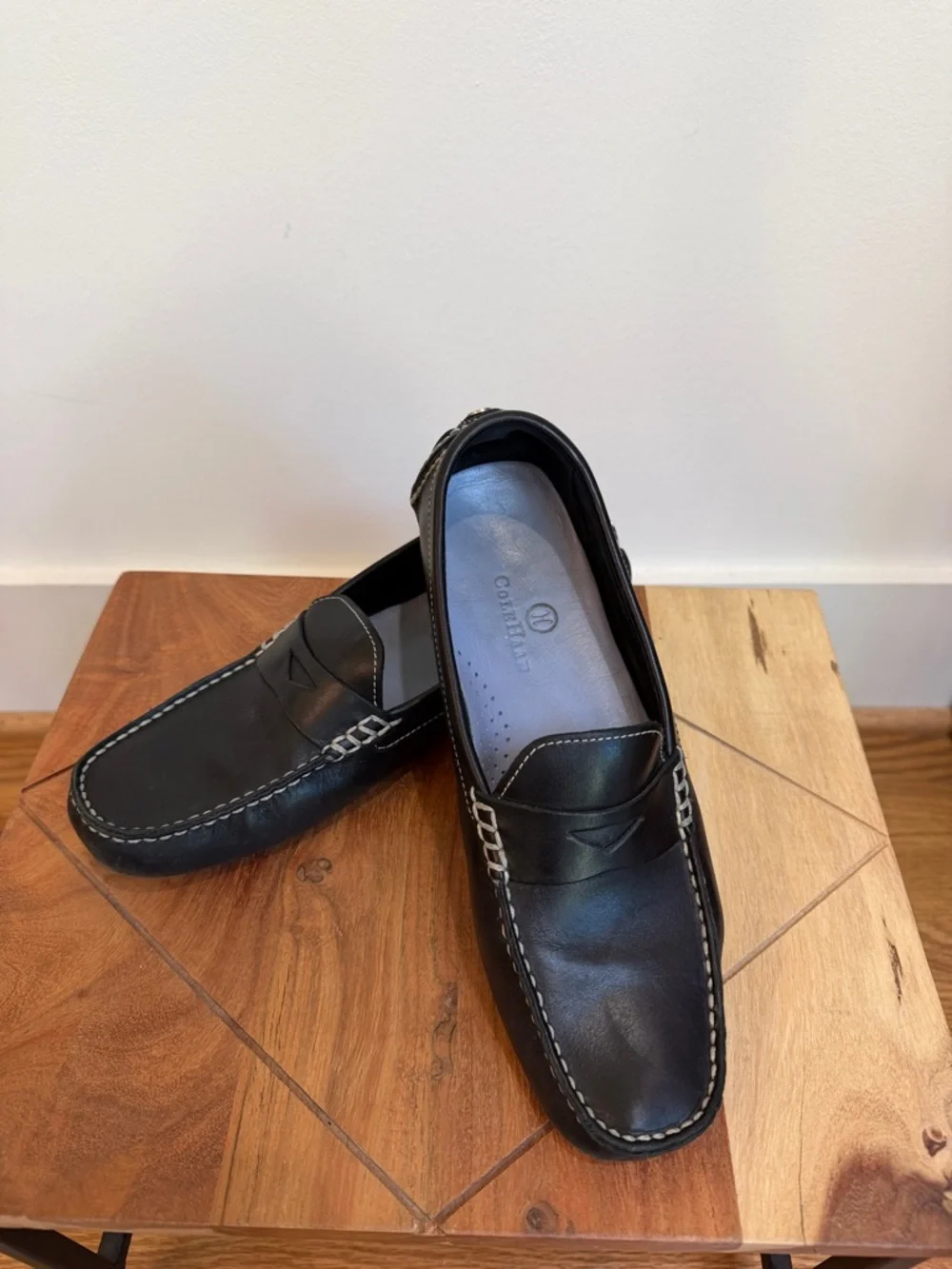 Cole Haan Women’s Blsck Leather Slip-On Driving Loafers, 8AA - Preppy, Old Money